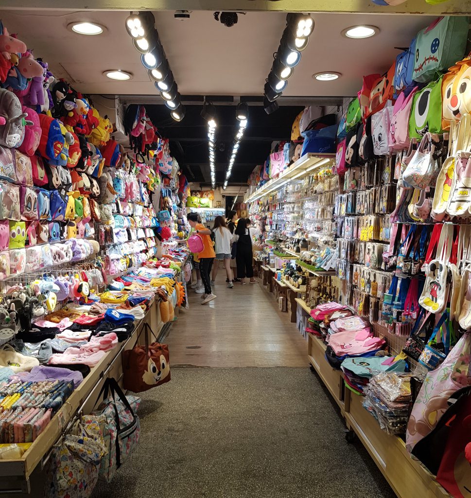 Shilin Night Market Shops