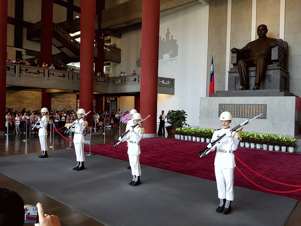 Sun Yat-Sen Memorial Hall Changing Guards
