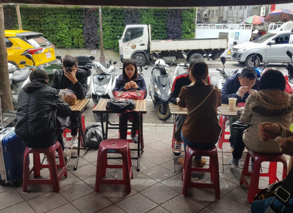 Golden Flower Toast Seating