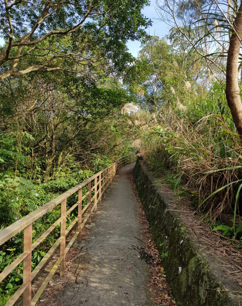 Zhinan Temple Hiking Path