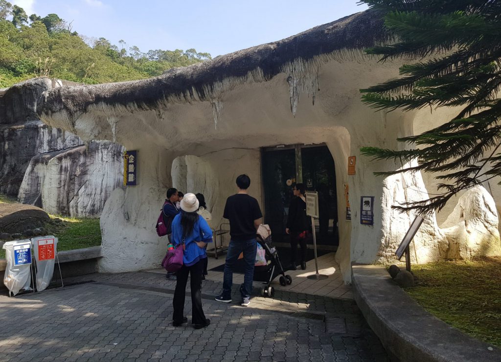 Taipei Zoo Penguin House